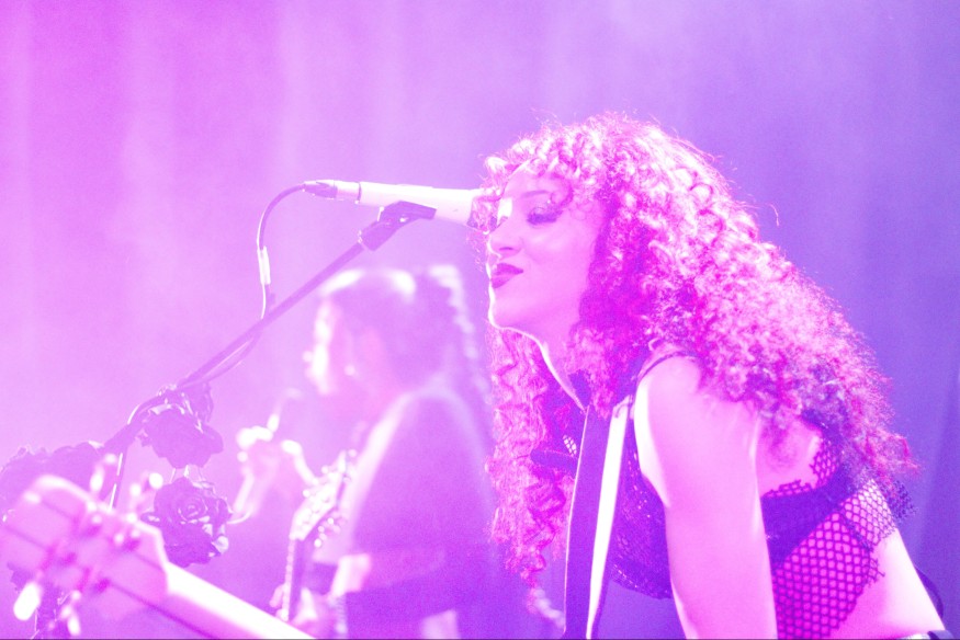 Energie pur: Die Nova Twins verwandeln Sound in ein Erlebnis